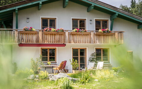 Katschberg 8: Plant, Window, Building, Green, Tree, House, Vegetation, Land Lot, Wood, Grass