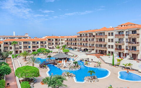 Costa del Silencio 601: Sky, Building, Cloud, Swimming Pool, Condominium, Urban Design, House, Residential Area, Neighbourhood, Water