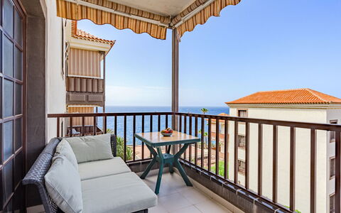 Costa del Silencio 601: Sky, Building, Property, Azure, Shade, Interior Design, Porch, Lighting, Wood, Architecture