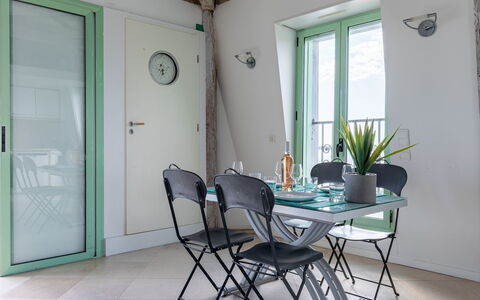 Les Araucarias: Table, Property, Furniture, Plant, Chair, Azure, Window, Interior Design, Wood