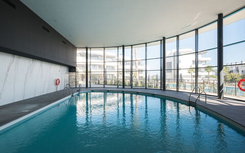 Calma Blanca: Water, Building, Swimming Pool, Sky, Window, Leisure, Condominium, Shade, Recreation, House