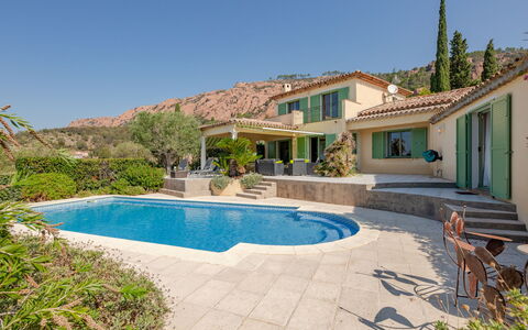 Reves de Rives: Water, Plant, Sky, Property, Building, Swimming Pool, Tree, Window, Chair, Landscape