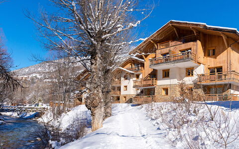 Accommodation:&nbsp;Le Hameau du Rocher Blanc 651.2
