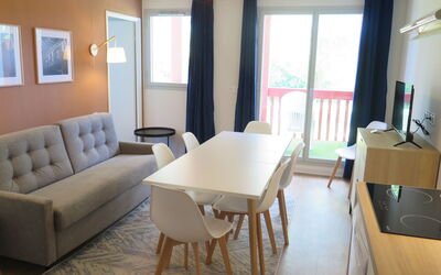 Accommodation:&nbsp;Le Domaine D'Uhaina (T4) 610.4