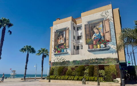 Villa Corales: Mixed-Use, Mural