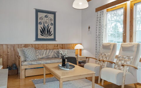 Siulapalkinen a 4: Furniture, Interior Design, Flooring, Floor, Wood, Room, Lighting, Ceiling, Couch, Living Room