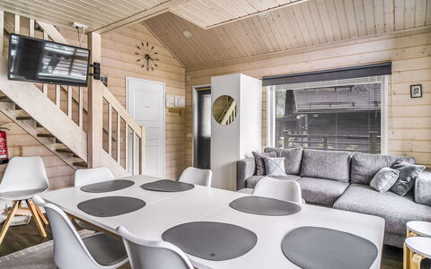 Himoksen Keiju 1: Bed, Furniture, Bedroom, Interior Design, Bedding, Bed Sheet, Flooring, Wood, Floor, Room