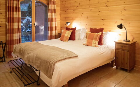 Ambre 1: Furniture, Property, Comfort, Building, Wood, Textile, Lighting, Interior Design, Bed, Bed Frame