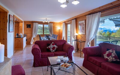 Accommodation:&nbsp;Ambre 761.6