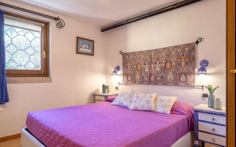Valentina: Interior Design, Furniture, Bedroom, Bed, Floor, Flooring, Ceiling, Linens, Room, Bed Sheet