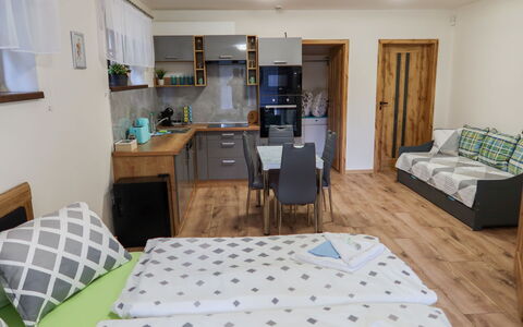 Accommodation:&nbsp;Labaika 130.2
