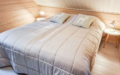 Villa Pipa: Cottage, House, Home, Garden Buildings, Siding, Log Cabin, Farmhouse, Estate, Shed, Yard