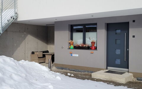 Apart Handle: Building, Window, Door, Snow, Slope, House, Real Estate, Urban Design, Composite Material