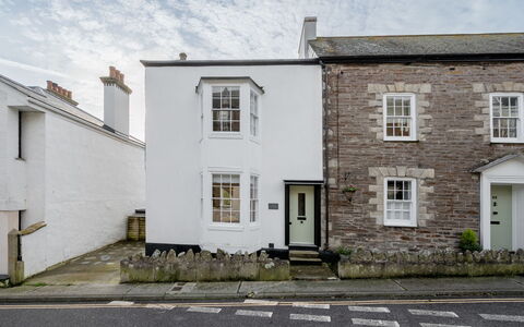 Cherry Orchard Cottage: Sky, Water, Cloud, Beach, Umbrella, Outdoor Furniture, Shade, Coastal And Oceanic Landforms