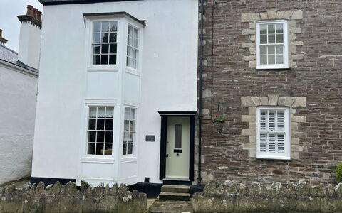 Cherry Orchard Cottage: Snow, Sky, Mountain, Window, Cloud, Building, House, Slope, Tree, Cottage