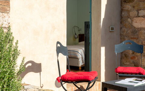 Podere Vignali: Wood, Wood Stain, Plank, Hardwood, Lumber, Gas, Shelving, Plywood, Natural Material
