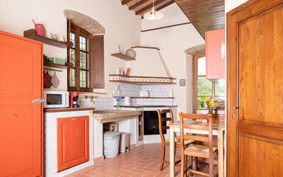 Accommodation:&nbsp;Capanna