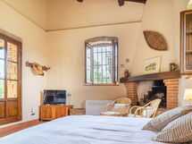 Accommodation:&nbsp;Capanna