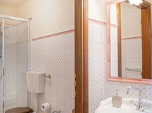 Accommodation:&nbsp;Capanna