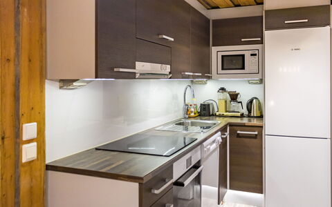 Luppokero 3: Kitchen Appliance, Kitchen, Countertop, Furniture, Cabinetry, Major Appliance, Home Appliance, Flooring, Interior Design, Wood