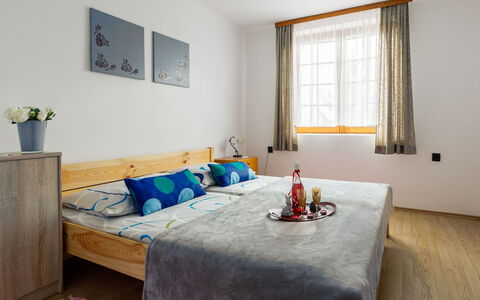 Nimrod: Furniture, Property, Window, Plant, Building, Textile, Interior Design, Wood, Comfort, Houseplant