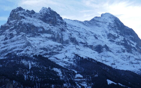 Chalet Wyssefluh: Cloud, Sky, Mountain, Snow, Natural Landscape, World, Slope, Highland, Plant, Terrain