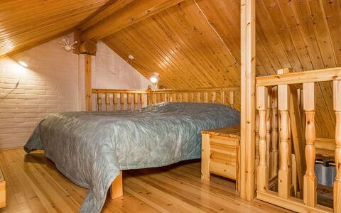 Henkari B: Cottage, House, Home, Garden Buildings, Siding, Log Cabin, Farmhouse, Estate, Shed, Yard
