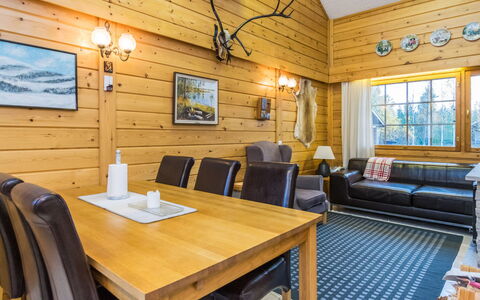 Lapintatti a: Cottage, House, Home, Garden Buildings, Siding, Log Cabin, Farmhouse, Estate, Shed, Yard