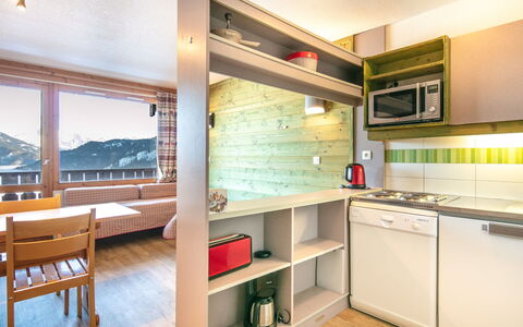 Les Avanchers-Valmorel 605: Furniture, Cabinetry, Wood, Countertop, Building, Floor, Flooring, Chair, Table, Living Room