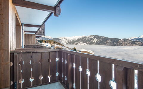 Les Avanchers-Valmorel 605: Sky, Property, Mountain, Azure, Water, Wood, Fence, Building, Porch, Tree