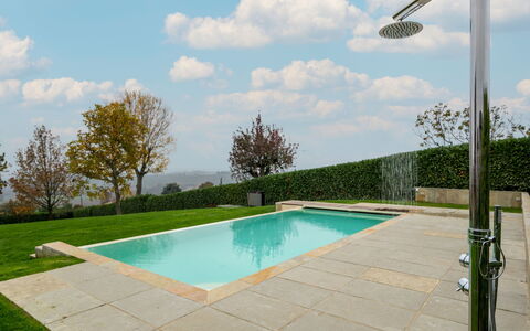 Magna Fina: Cloud, Sky, Water, Daytime, Property, Swimming Pool, Azure, Shade, Rectangle, Lighting