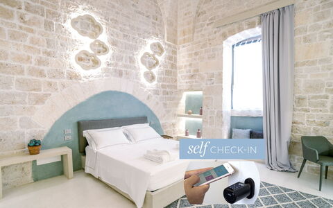 B&b Vico Bianco: Furniture, Property, Building, Comfort, Azure, Interior Design, Bed Frame, Flooring, Floor, House