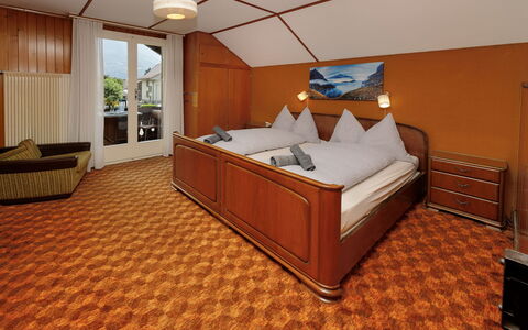 Chalet Dori: Furniture, Bedroom, Home, Bed, Bed Frame, Bedding, Bed Sheet, Wood Stain, Hotel, Hardwood