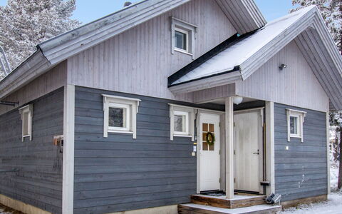 Aslakin Helmi a: Cottage, House, Home, Garden Buildings, Siding, Log Cabin, Farmhouse, Estate, Shed, Yard