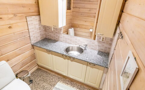 Pyhänkarhu 1: Cottage, House, Home, Garden Buildings, Siding, Log Cabin, Farmhouse, Estate, Shed, Yard