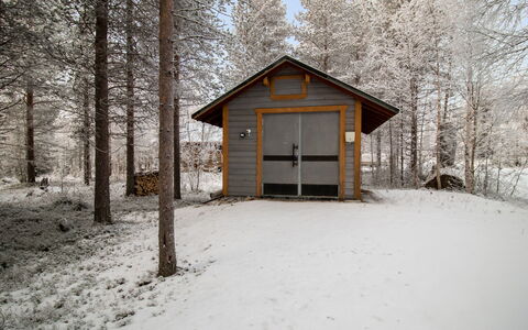 Pyhä-Kohu: Cottage, House, Home, Garden Buildings, Siding, Log Cabin, Farmhouse, Estate, Shed, Yard