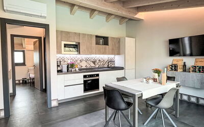 Accommodation:&nbsp;Albarola 388.2
