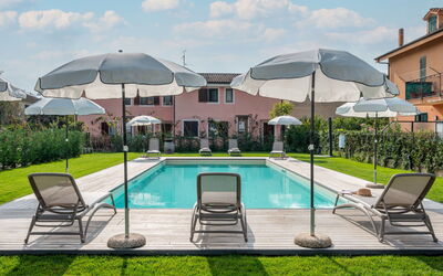 Imperia 388: Water, Plant, Cloud, Sky, Property, Furniture, Swimming Pool, Umbrella, Azure, Building