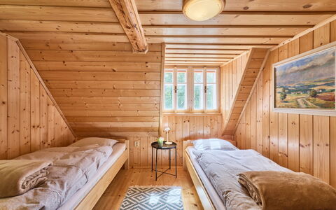 Sunny Slope & Sauna: Interior Design, Flooring, Wood, Floor, Bedroom, Ceiling, Wood Flooring, Bed, Furniture, Room