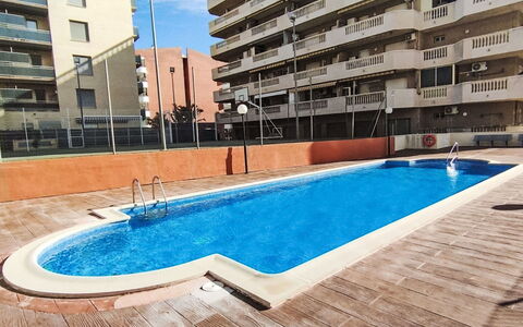 Albeniz: Building, Apartment, Residential Area, Condominium, Composite Material, Swimming Pool, Shade, Hotel, Balcony