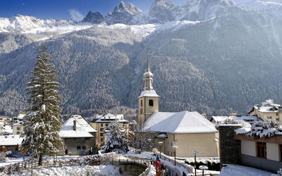 Chamonix 610: Snow, Sky, Mountain, Daytime, Building, Nature, World, Window, Cloud, Tree