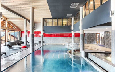 Châtel 800: Swimming Pool