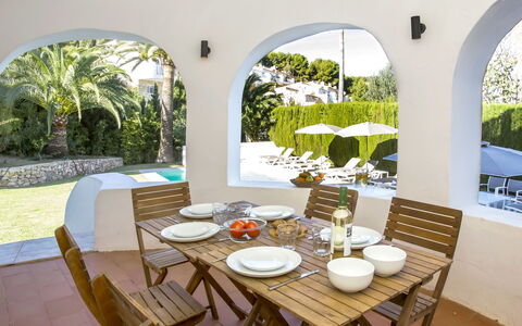 Villa Scott: Water, Building, Sky, Property, Swimming Pool, Window, Azure, Plant, Interior Design, Condominium