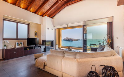 Platanias House