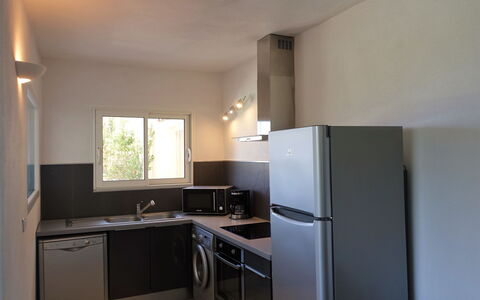 Villa Orizonte: Cabinetry, Kitchen Sink, Sink, Tap, Countertop, Building, Window, Kitchen Stove, Kitchen Appliance, Wood