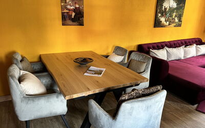 Accommodation:&nbsp;Frushi 111.1