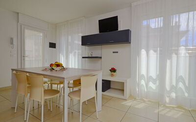 Accommodation:&nbsp;Mare 639.7