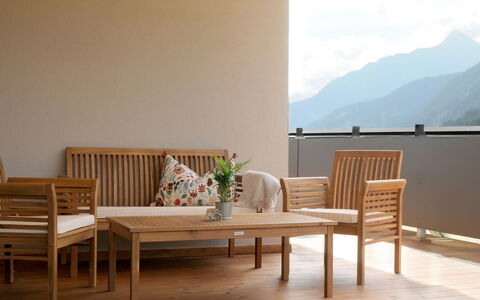 Wanglblick: Furniture, Sky, Table, Property, Cloud, Building, Chair, Wood, Outdoor Furniture, Shade