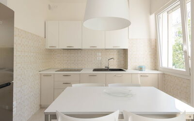 Accommodation:&nbsp;Venus 689.2