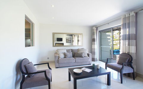 Accommodation:&nbsp;Pine Hills Pérola 171.5